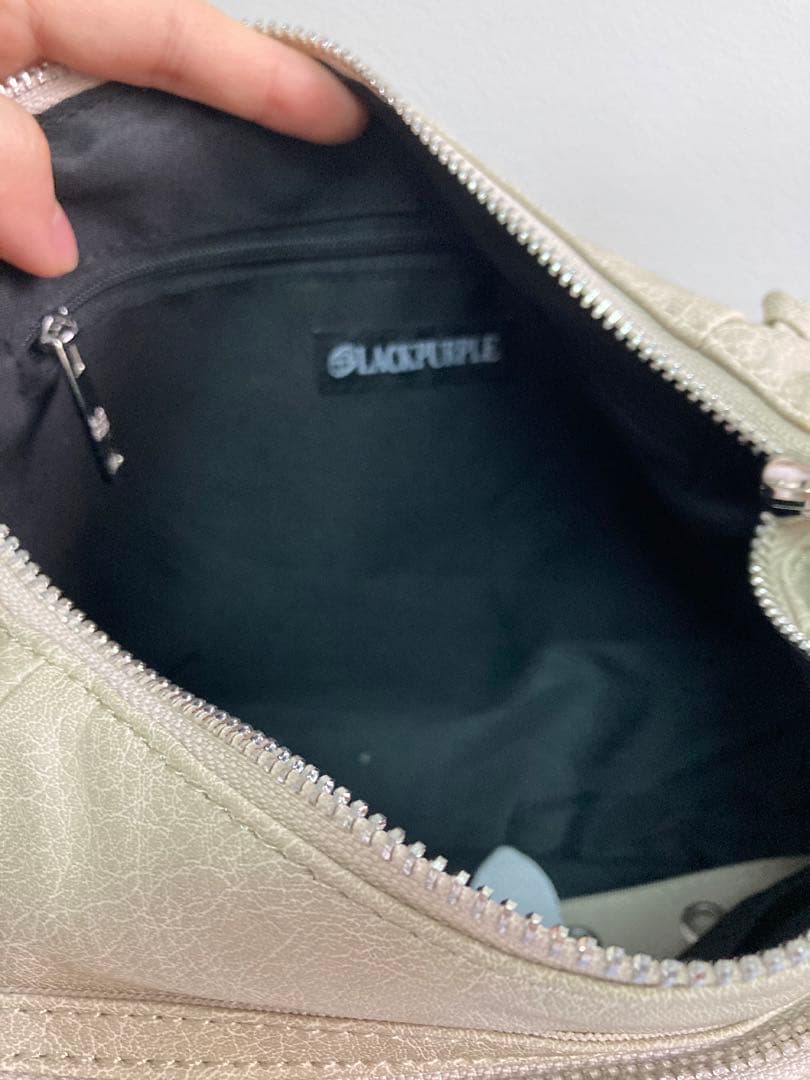 BLACKPURPLE アイボリー ショルダーバッグ