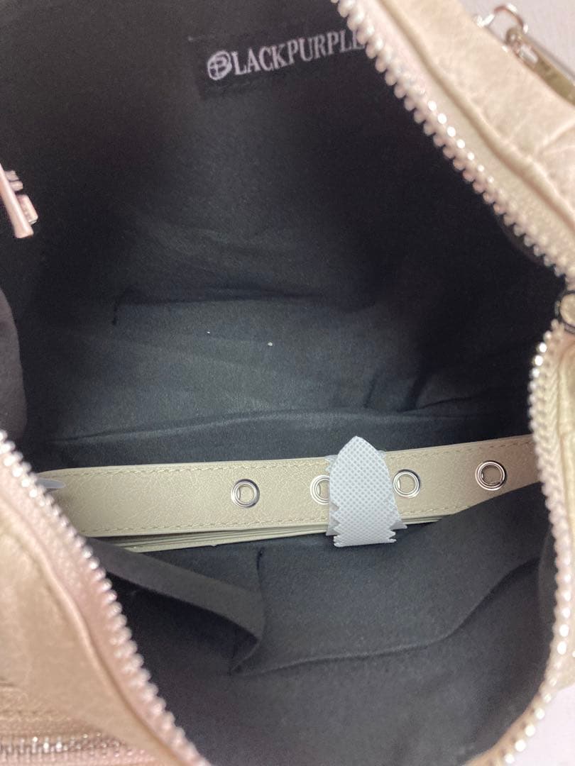 BLACKPURPLE アイボリー ショルダーバッグ