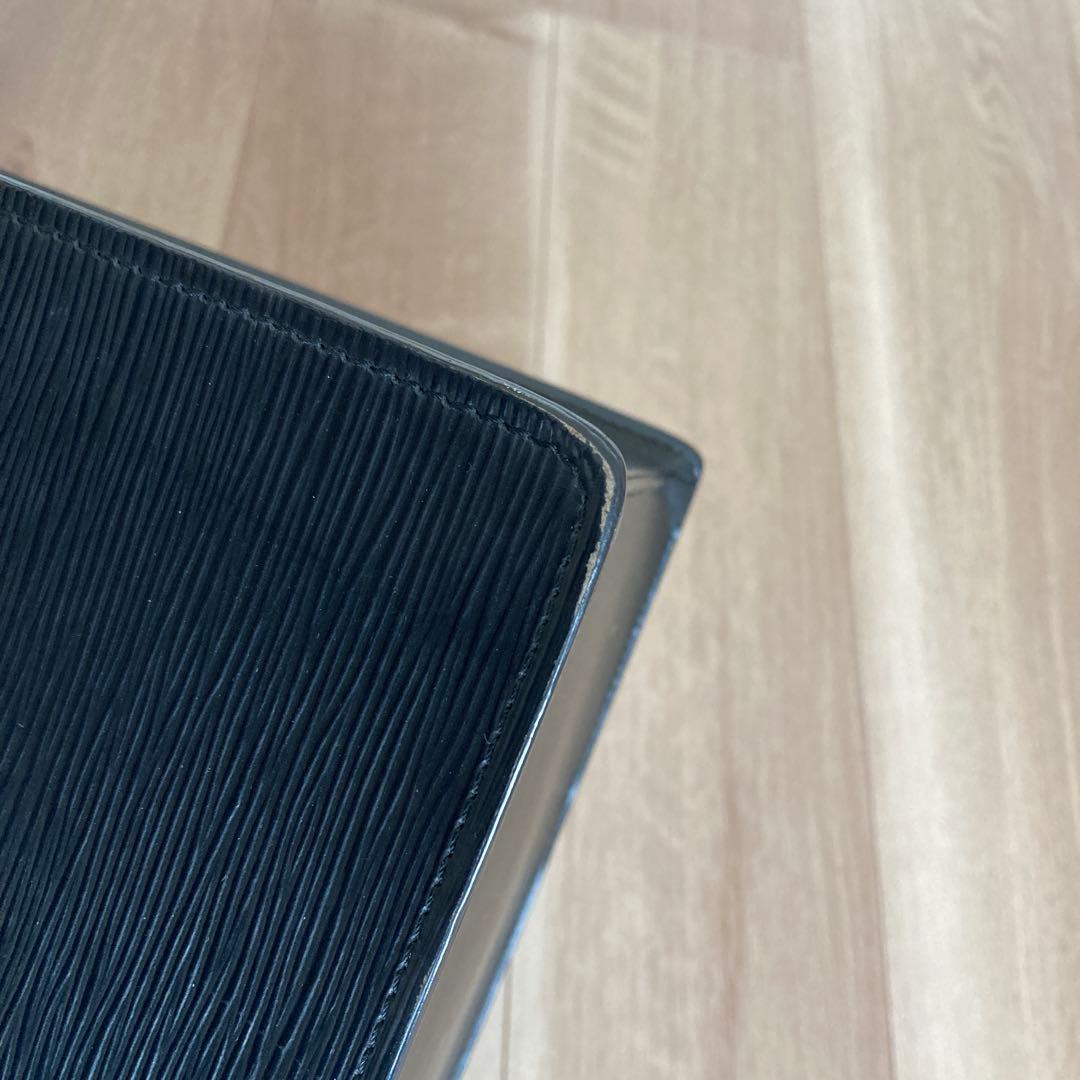 ルイヴィトン エピ リヴィエラ