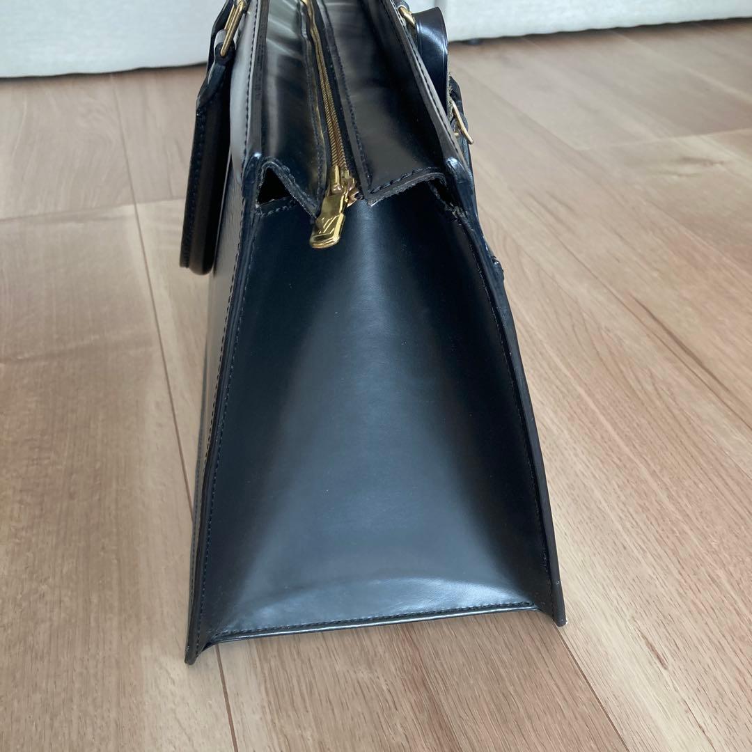 ルイヴィトン エピ リヴィエラ