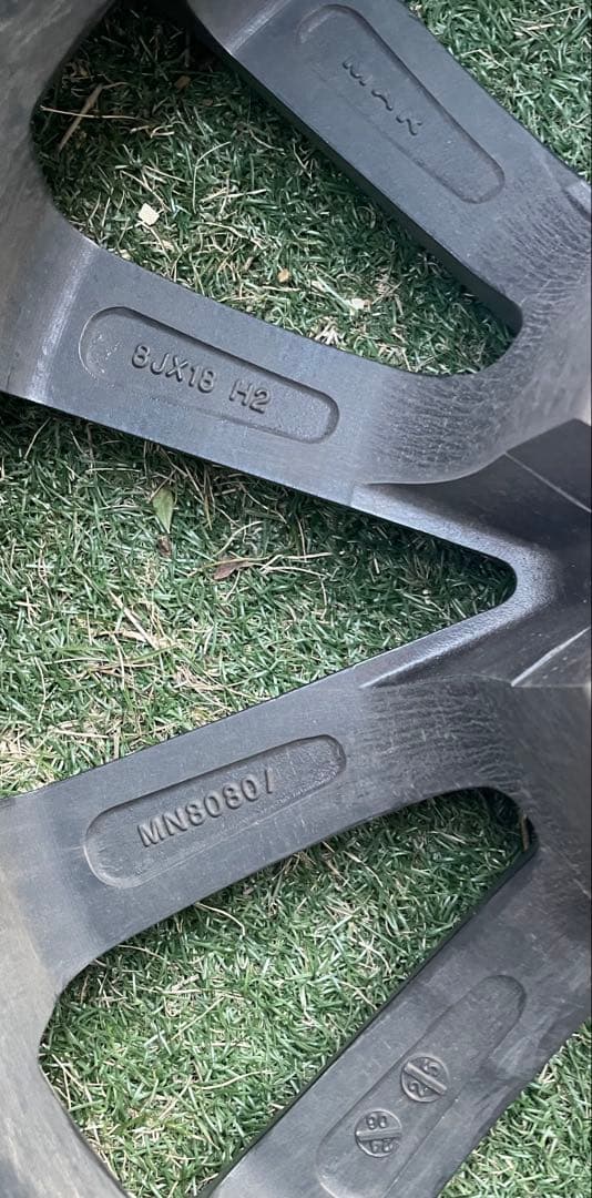 合う方即買い　欧州車　18インチ MAK Stockholm MN8080