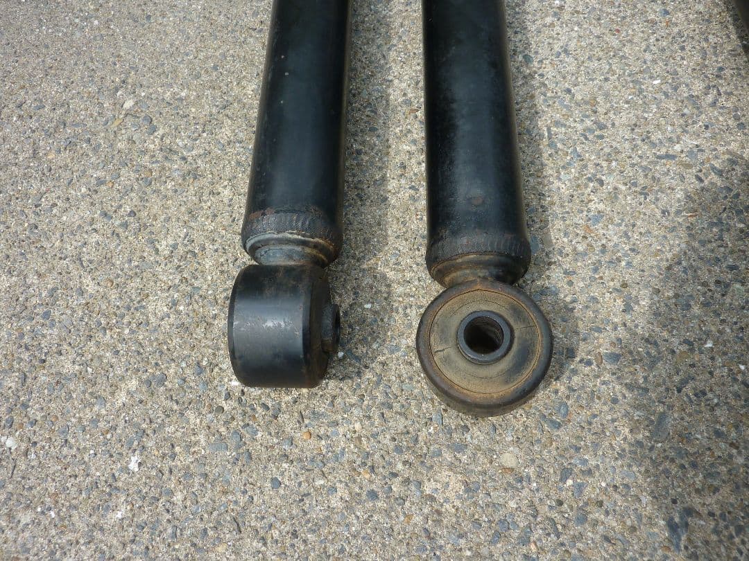 ジムニー JA22W 足回り サス ショック ラテラル 一式 カヤバ トキコ