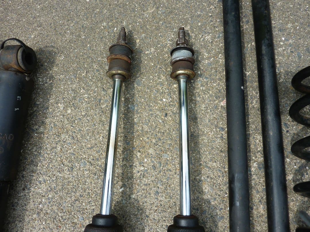 ジムニー JA22W 足回り サス ショック ラテラル 一式 カヤバ トキコ