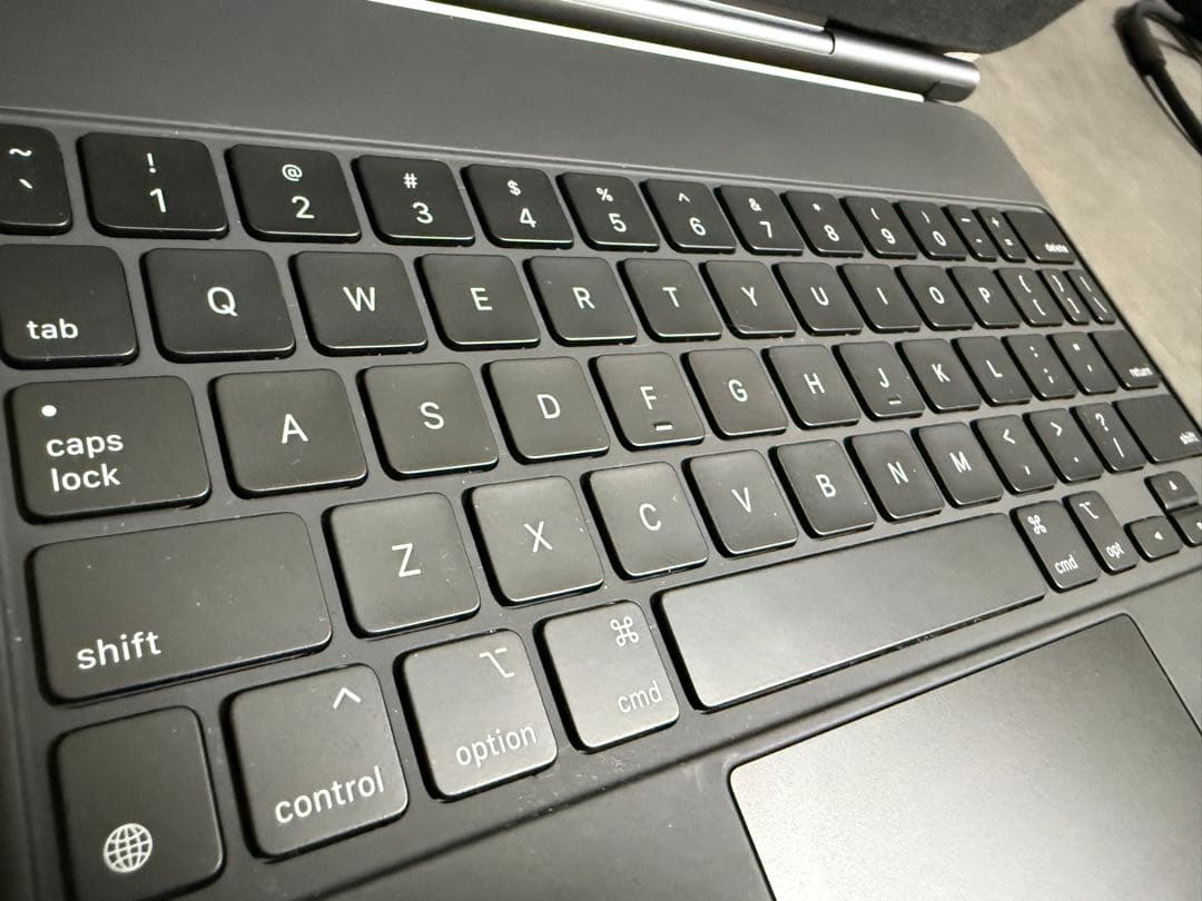 iPad11インチ用 Magic Keyboard US配列 MXQT2LL/A