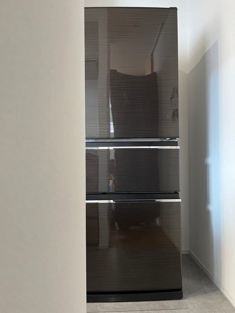 【美品】【値引可】冷蔵庫　一人暮らし　三菱冷蔵庫 330L 2018年　右開き