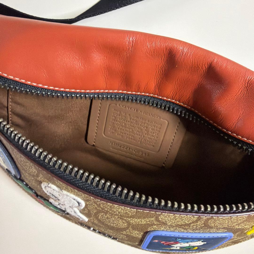 コーチ COACH ボディバッグ スヌーピー