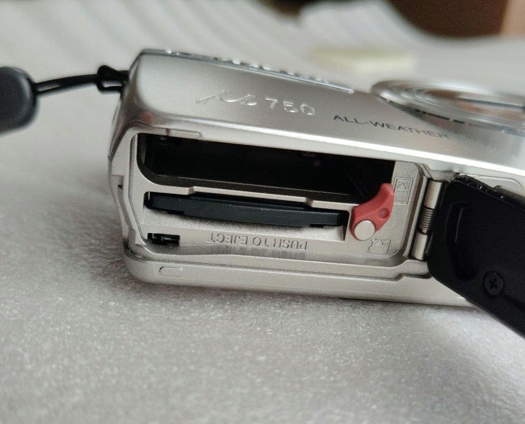 OLYMPUSオリンパス μ750 コンパクトデジタルカメラ