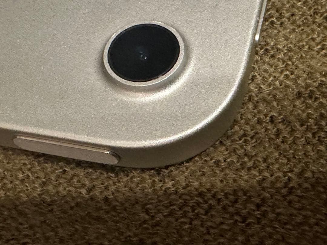 iPad A16 第11世代128GB バッテリー100%