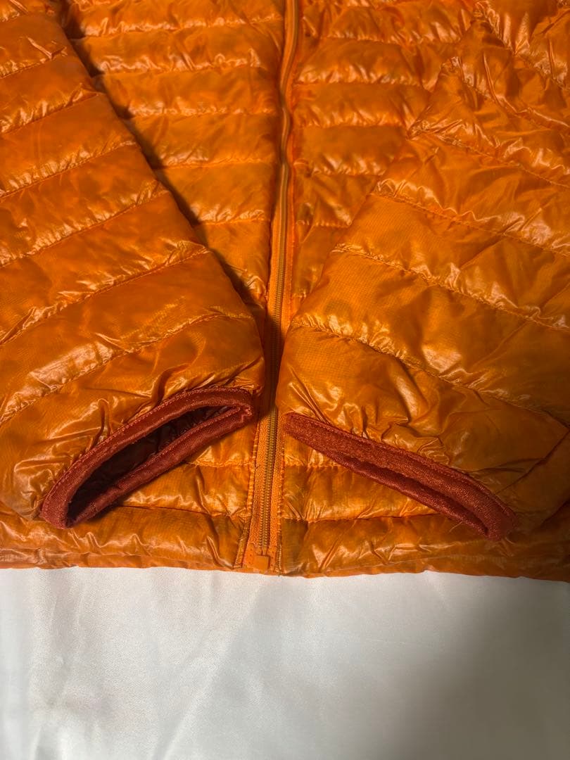 パタゴニア ダウンセーター ダウンジャケット オレンジ メンズＳ84672 軽量