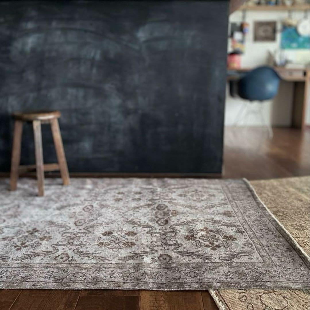 she　グレーオーバーダイ　ヴィンテージラグ　トルコラグ