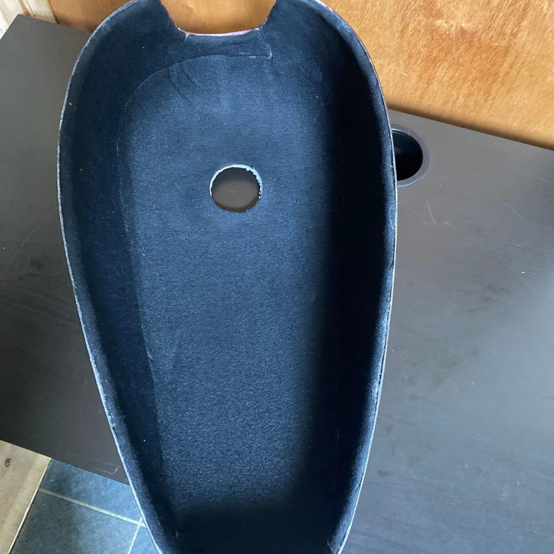 Simon Kustom ブラック／レッド グロス