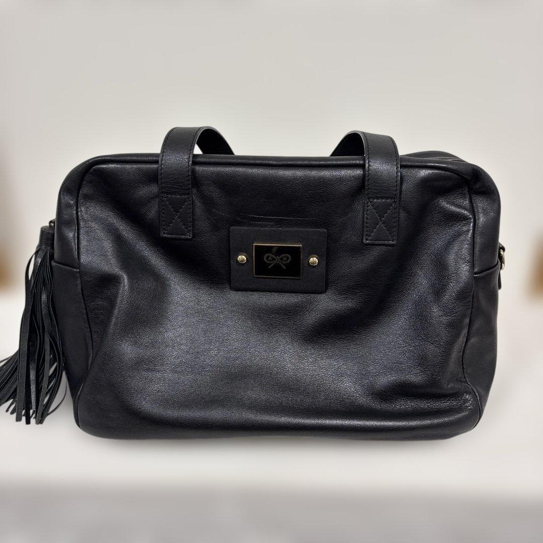 アニヤハインドマーチ　ショルダーバッグとショルダーストラップ