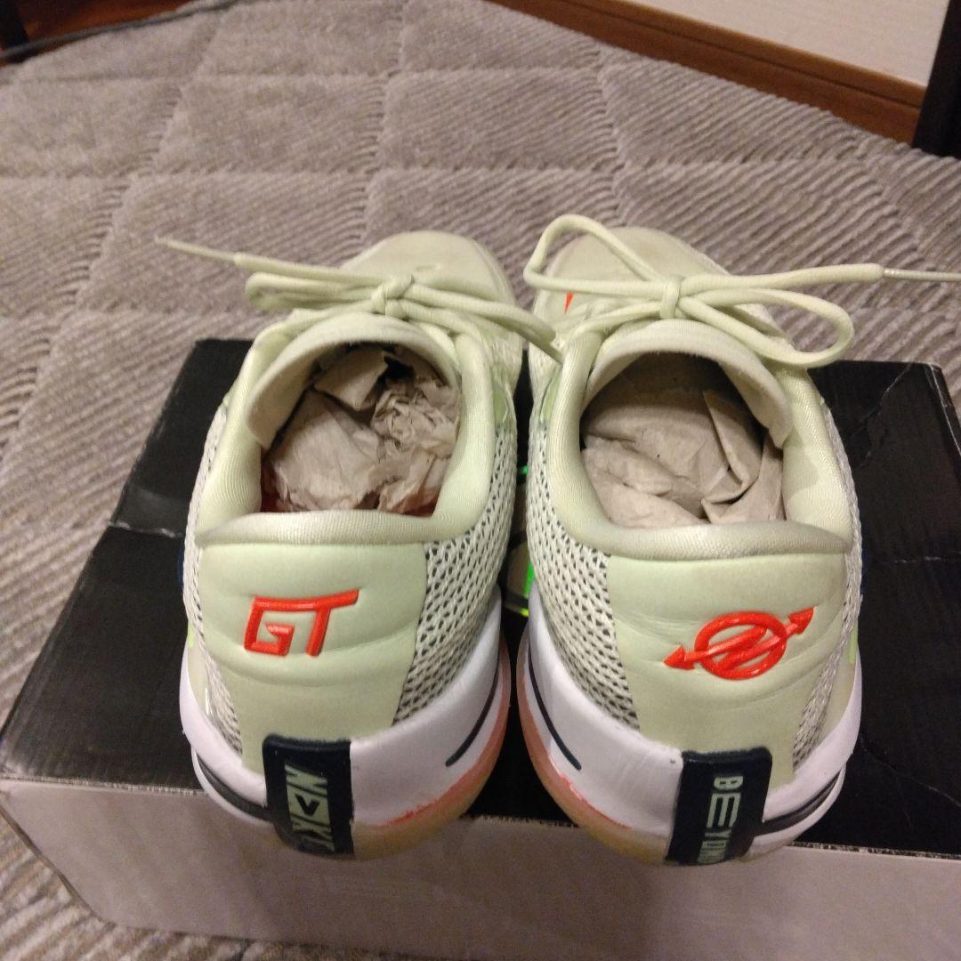 rabbit　nike gt cut