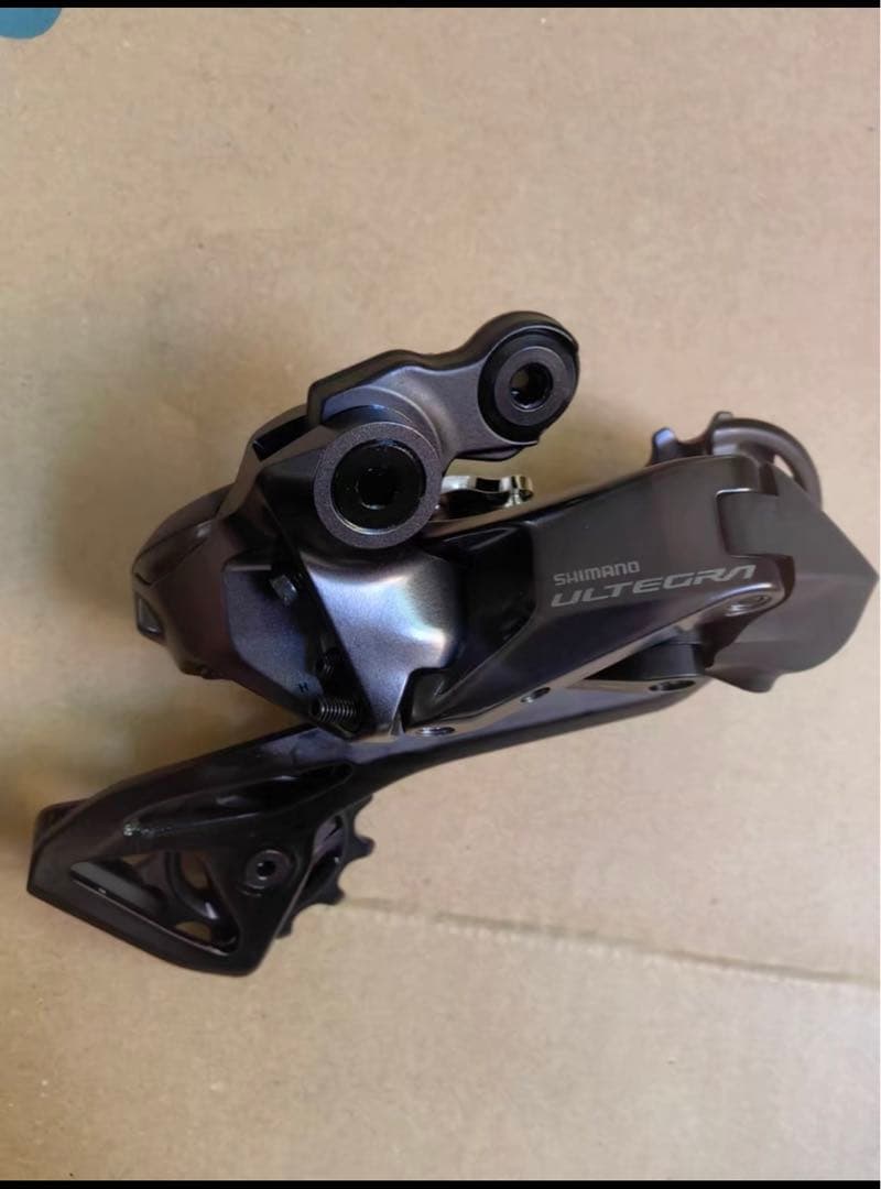 ビアンキ好きさんシマノULTEGRA R8100シリーズ 2×12速 コンポセッ