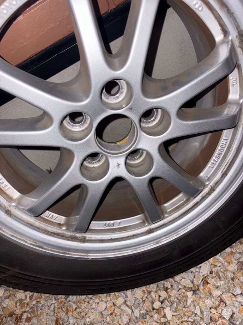 トヨタ　スタッドレスタイヤ（プリウス50前期で使用）