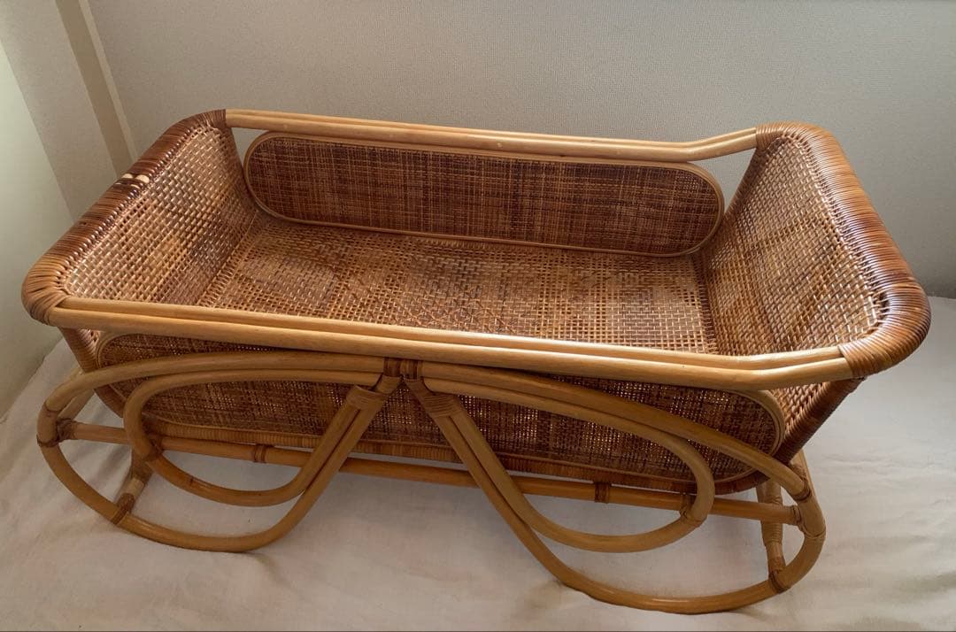 ベビーベッド籐ラタンゆりかご送料込ベビーベットクーファン