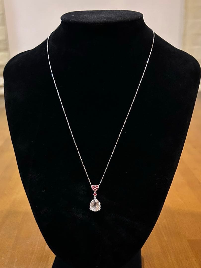 K18WG 笠原真寿美　クォーツ、ハートピンクサファイアペンダントトップ