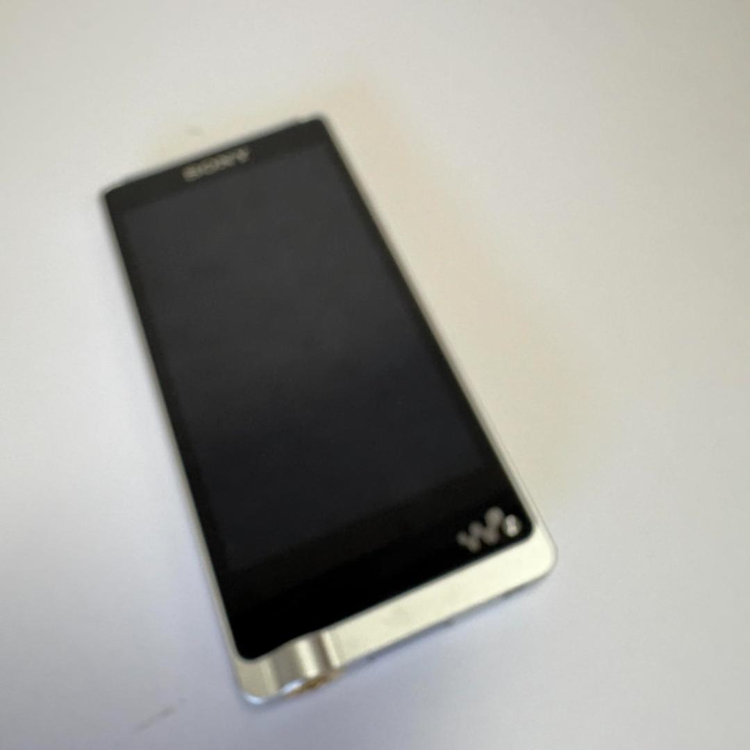 SONY ウォークマン シルバー 充電ケーブル付き