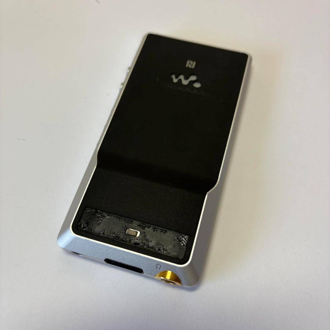 SONY ウォークマン シルバー 充電ケーブル付き