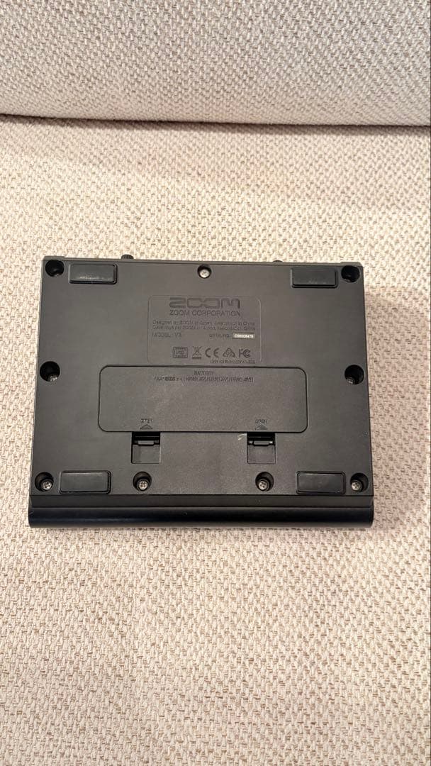 ZOOM V3 ボーカルエフェクトプロセッサー