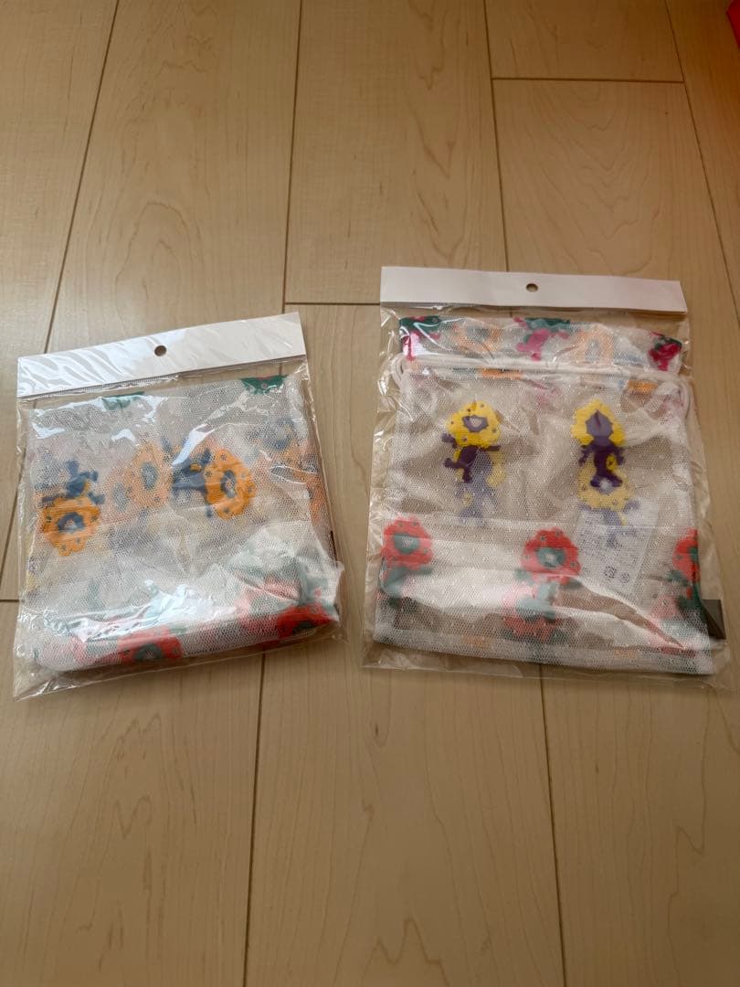 ミャクミャク　レースのオシャレバッグ& レースのキンチャクポーチ　ボーダーカラー