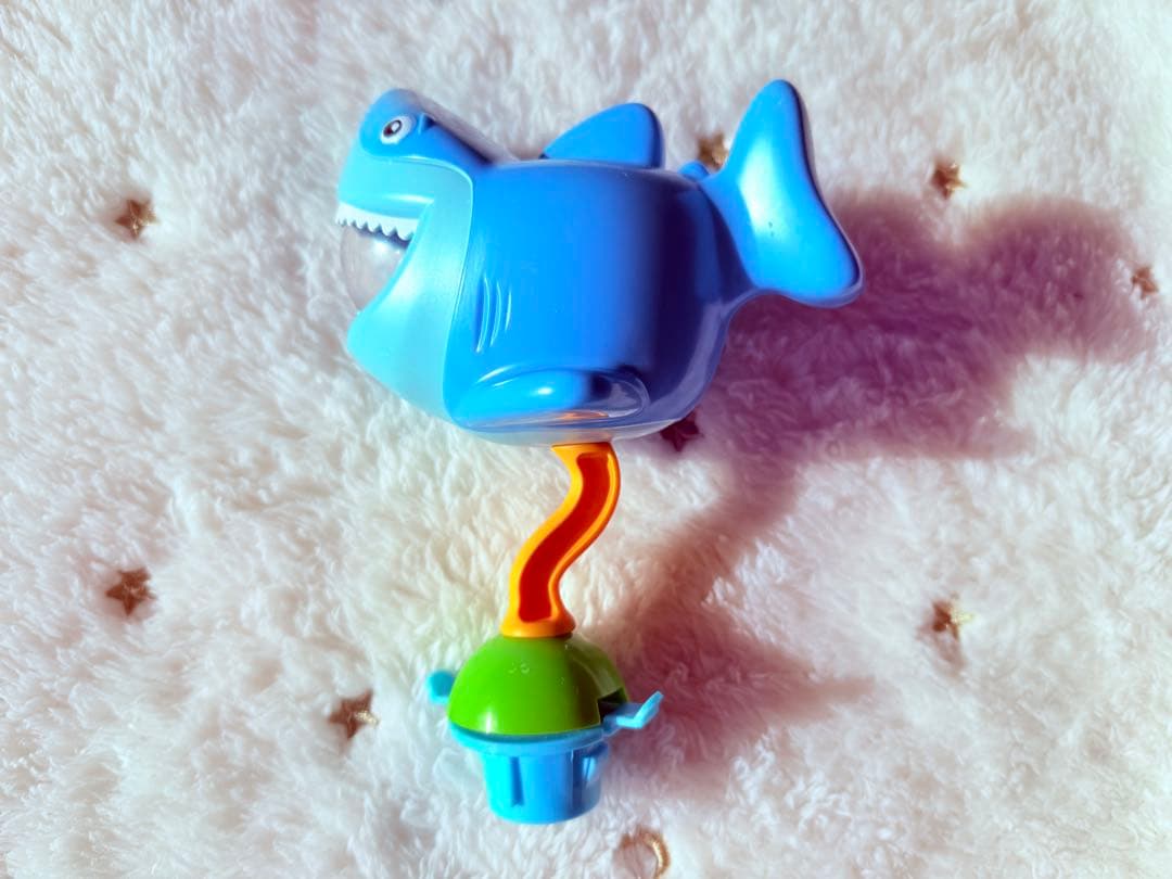 数回使用のみ　ファインディングニモ　ジャンパー　ジャンパルー