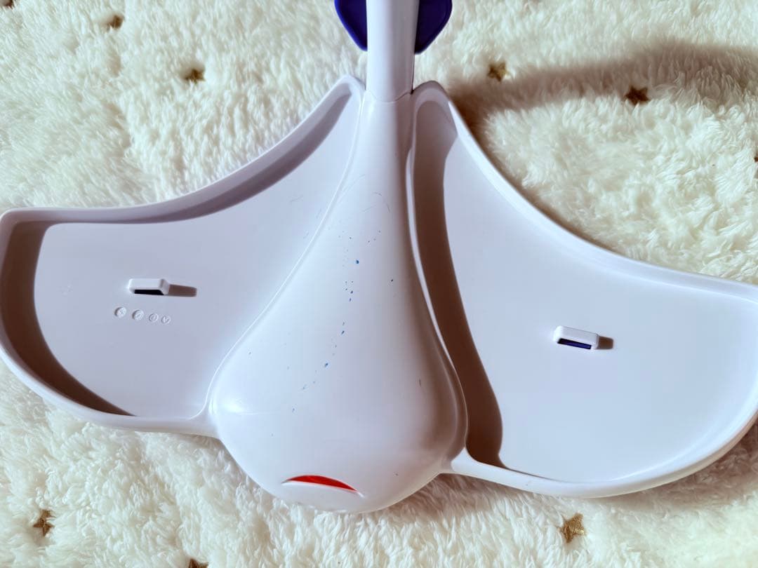 数回使用のみ　ファインディングニモ　ジャンパー　ジャンパルー