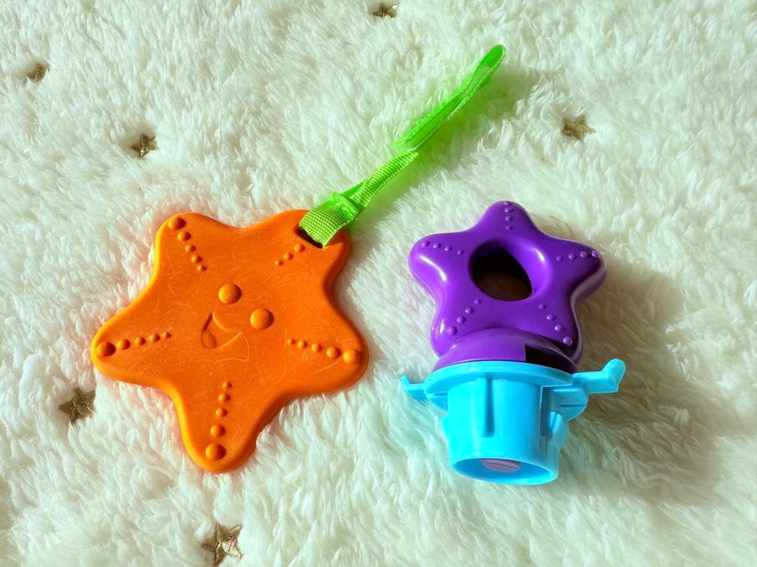 数回使用のみ　ファインディングニモ　ジャンパー　ジャンパルー