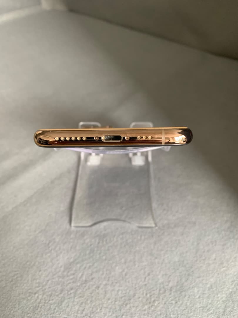 超美品　国内版　SIMフリー　iPhone11　Pro 256GB ゴールド色