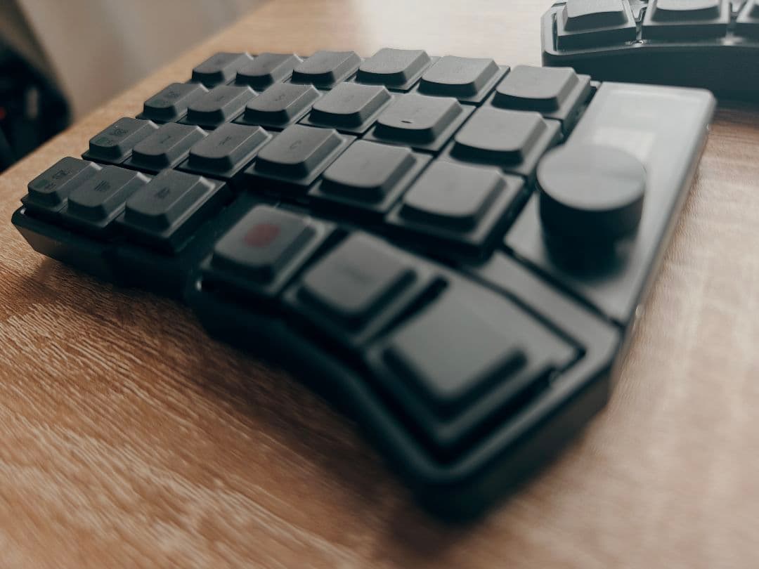 Cornix LP 無線分割キーボード【JezailFunder Japan】