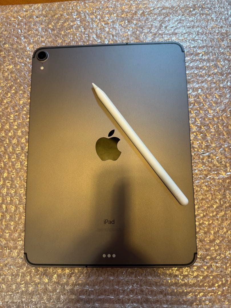 美品iPad Pro 第1世代 256GB / バッテリー87.9%・充電249