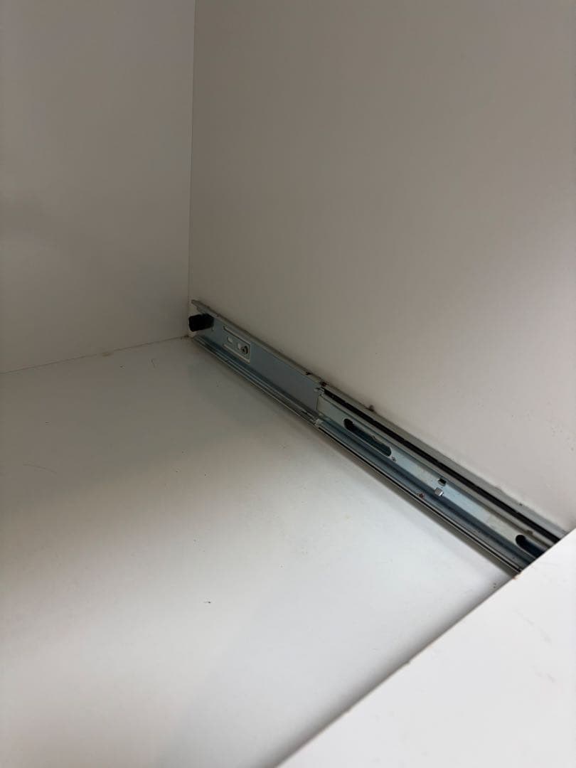 《電源付き！》おしゃれなブルーのキッチンボード／食器棚（幅135×高さ196