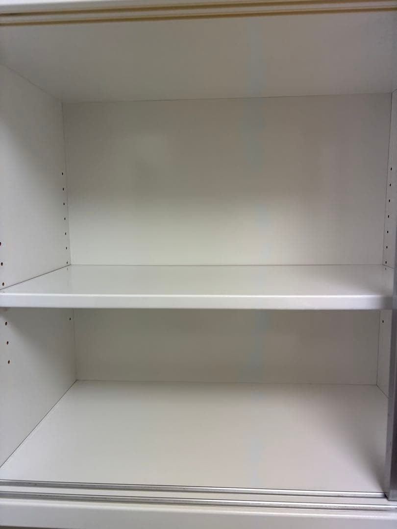 《電源付き！》おしゃれなブルーのキッチンボード／食器棚（幅135×高さ196