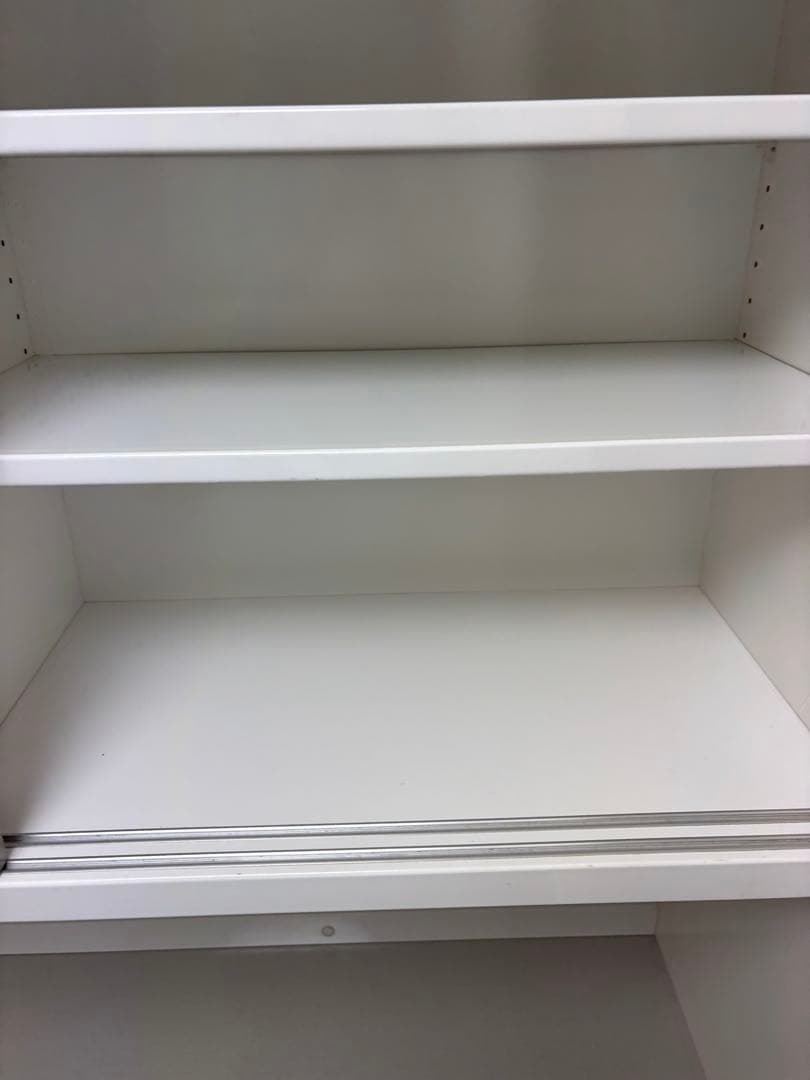 《電源付き！》おしゃれなブルーのキッチンボード／食器棚（幅135×高さ196