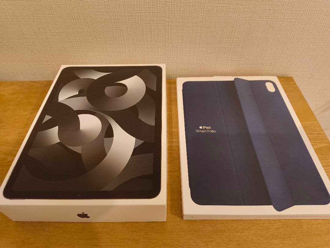 iPad Air (第5世代) 256GB【美品・カバー付き】 スペースグレー