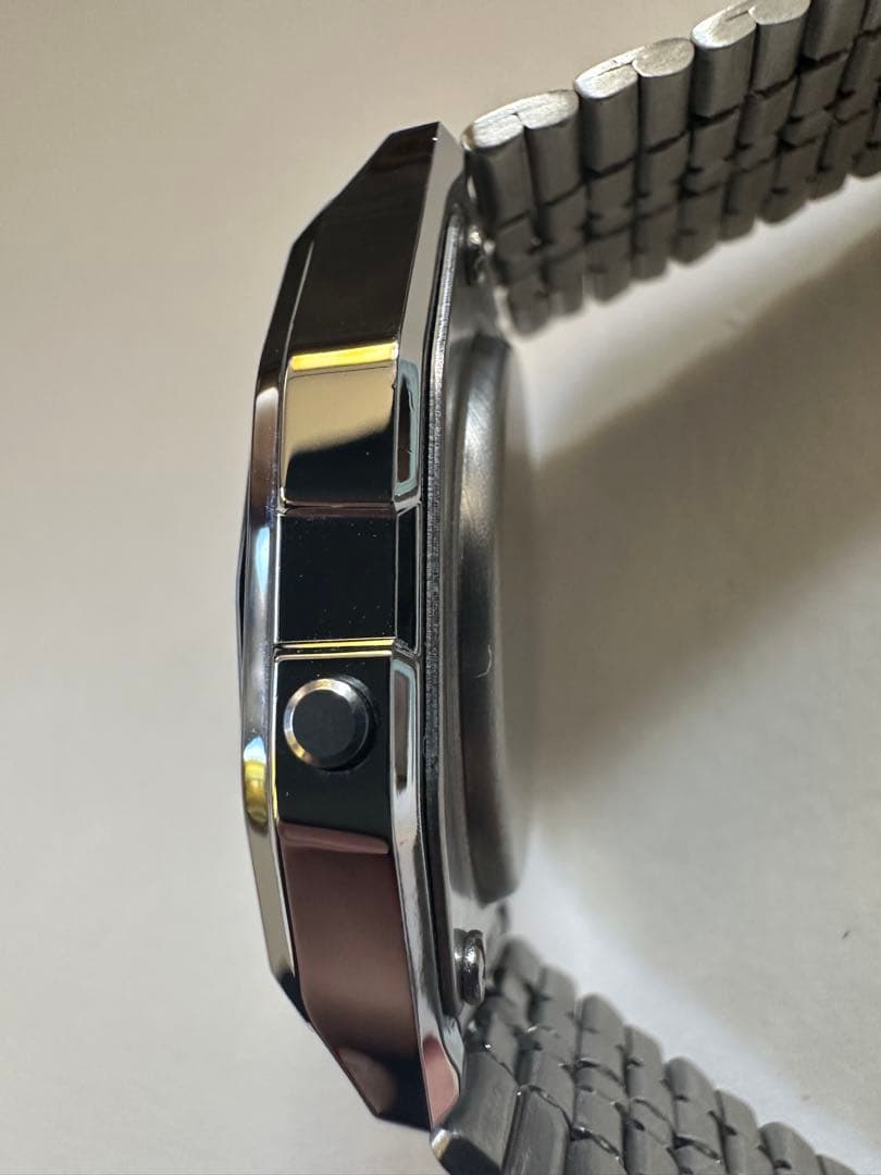 CASIOカシオ天然ダイヤモンドチプカシ A159WAD-1 ホログラム付き