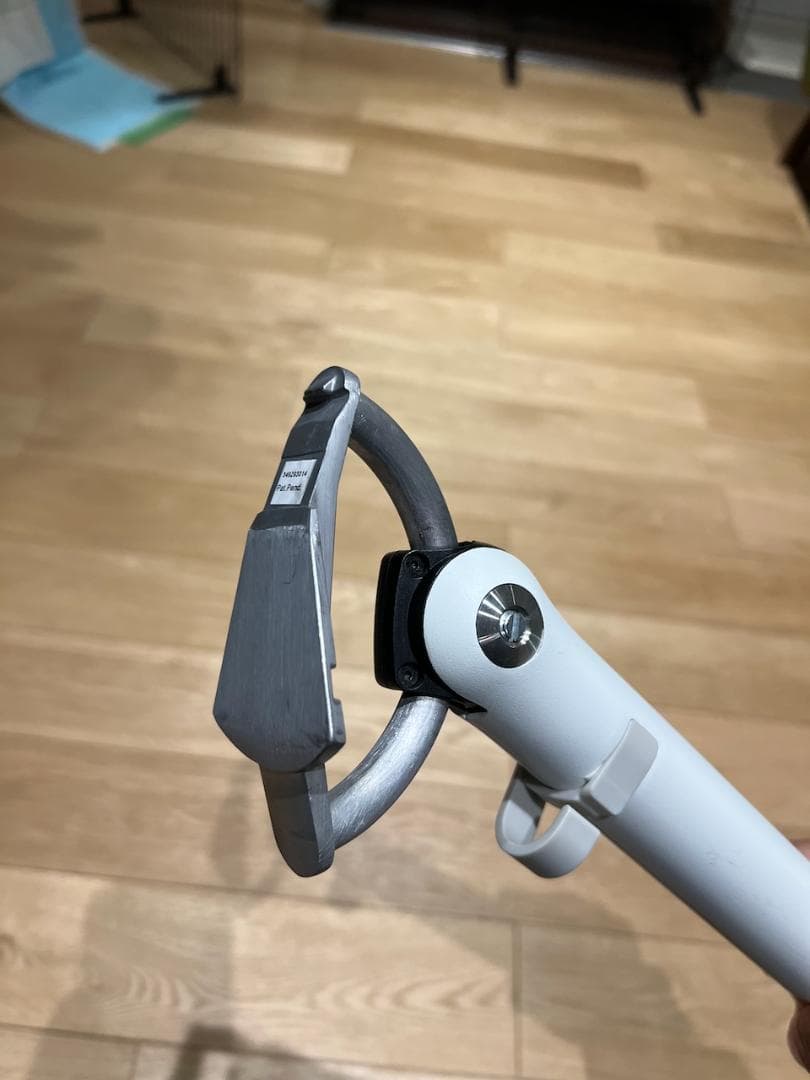 CBS FLO ハーマンミラー モニターアーム ホワイト