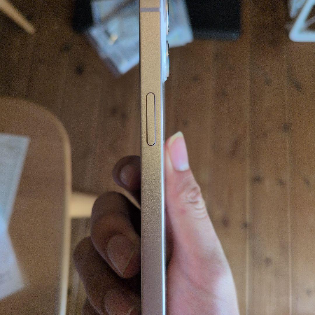 Apple iPhone 13 256GB 本体 スマートフォン アイフォン