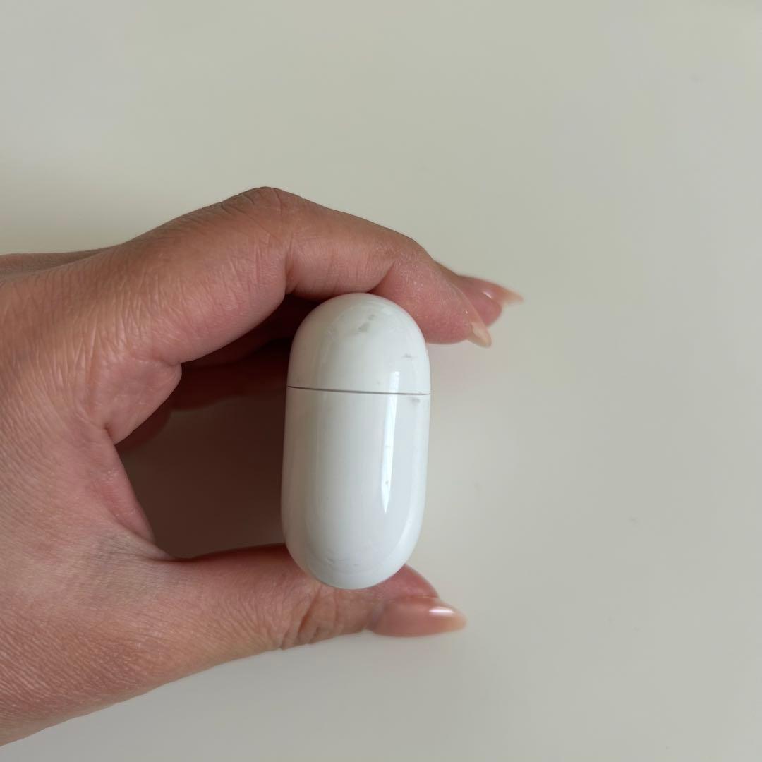 AirPods Pro 2 本体　充電ケーブル/イヤーチップ付