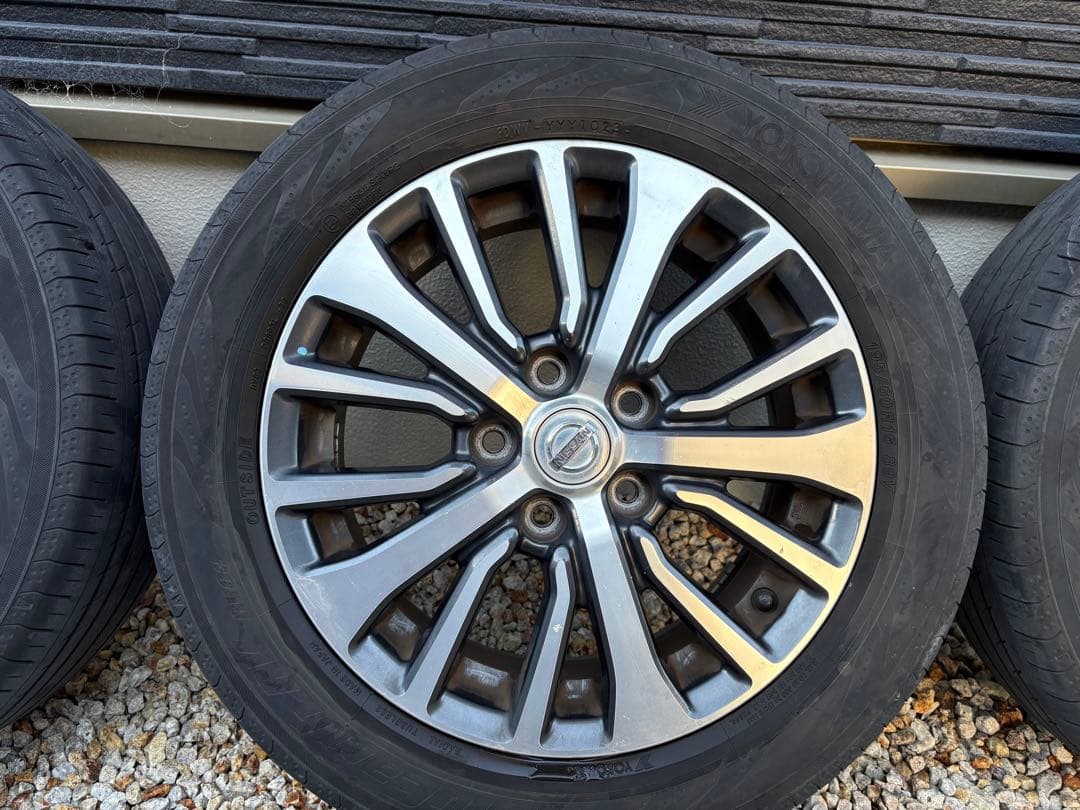 けーんー！セレナ純正ホイールタイヤセット。