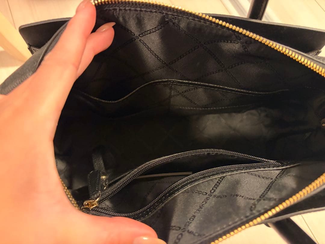 MICHAEL KORS ブラック ハンドバッグ　未使用