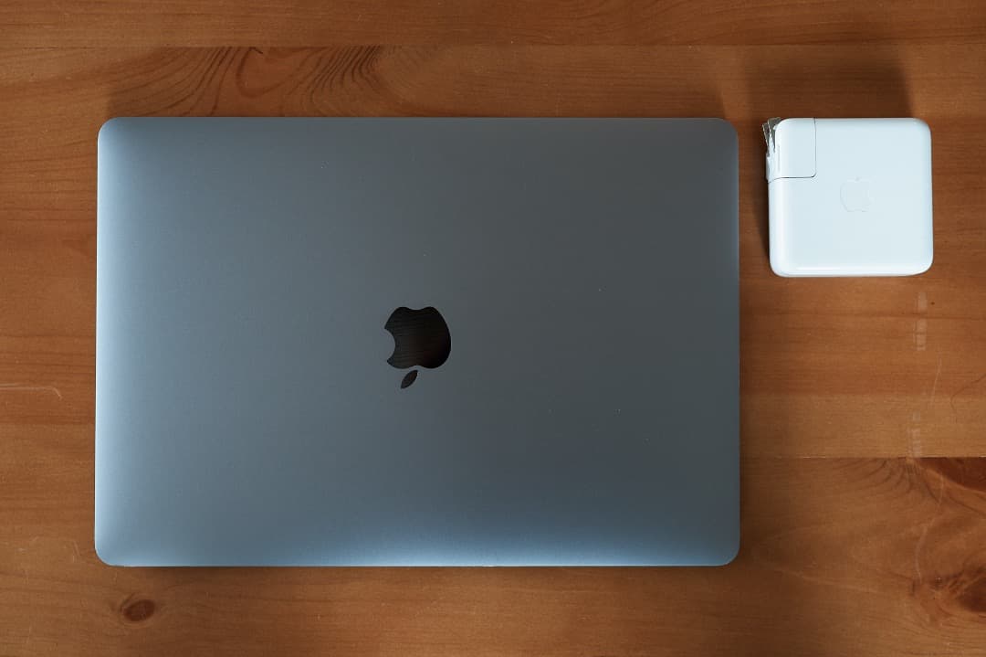 MacBookPro 2020 13インチ スペースグレイ メモリ32GB i7