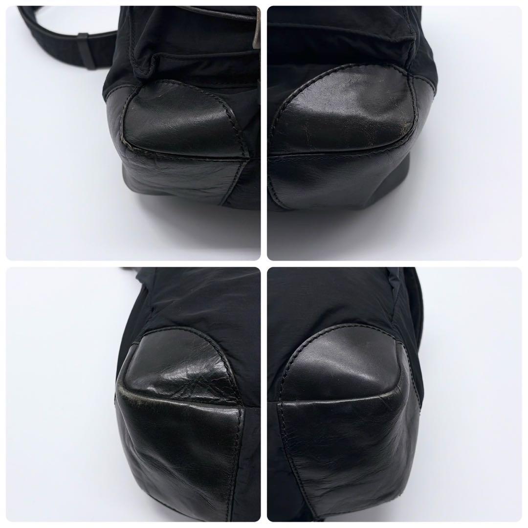 アルマーニ ショルダーバッグ メッセンジャーバッグ レザー ブラック