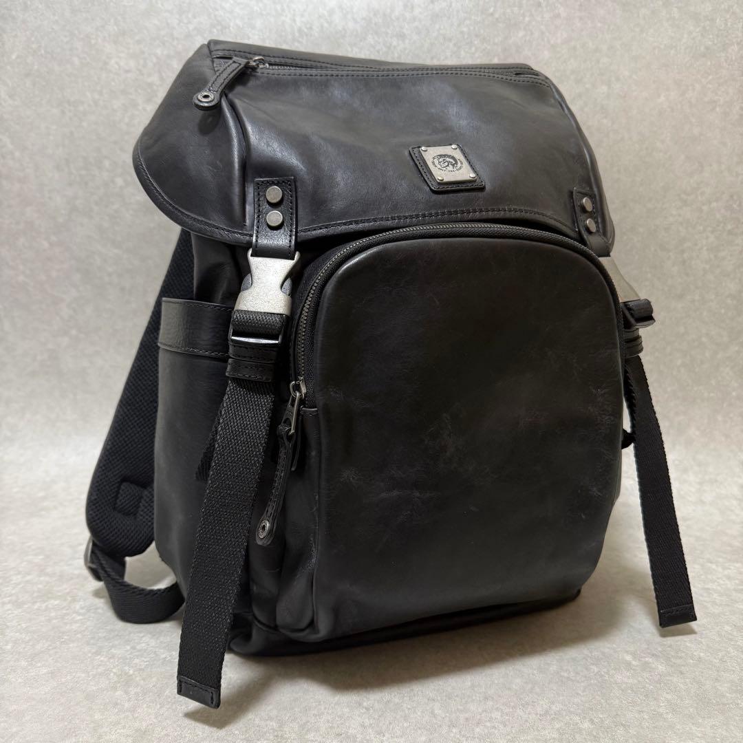 【DIESEL ディーゼル】バックパック　オールレザー　本革　ロゴプレート
