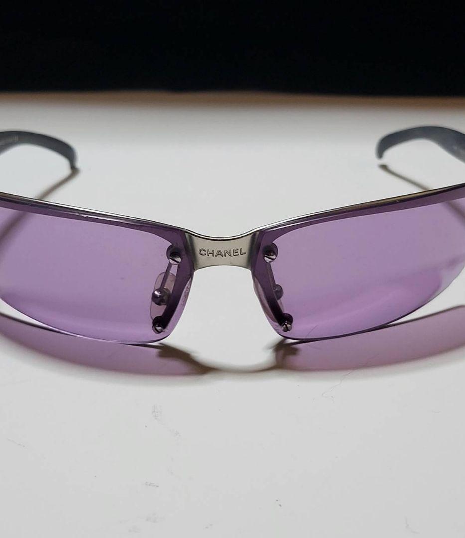 ◆CHANEL　シャネル◆ロゴ付き　サングラス　男女兼用