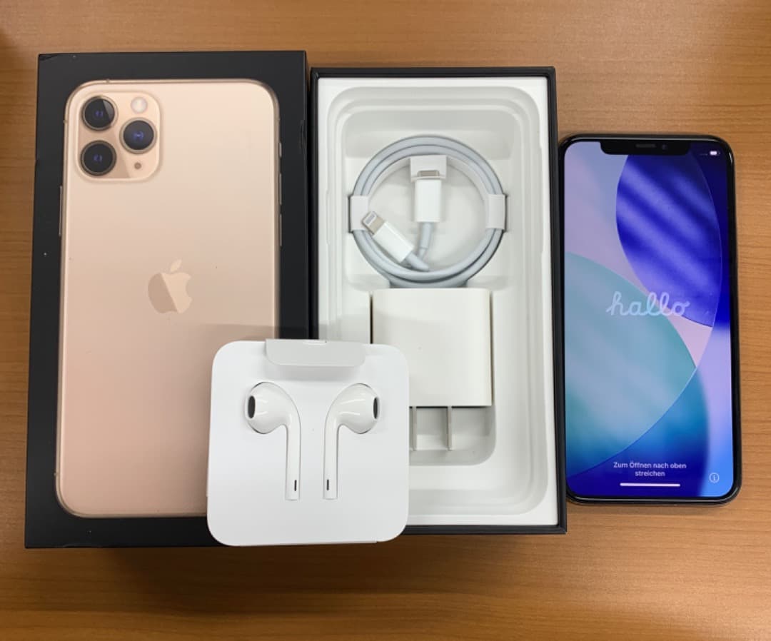 B*︎様 動作確認済 箱付き iPhone 11 Pro 64GB ID E36