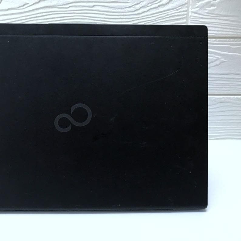 美品》MS Office＊2024認証済/LIFEBOOK U939/256GB