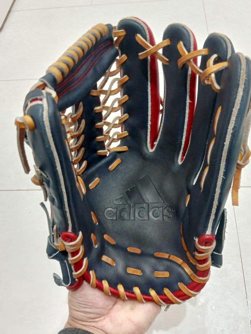 ✨️最終値下げ✨️アディダス軟式外野用グラブ