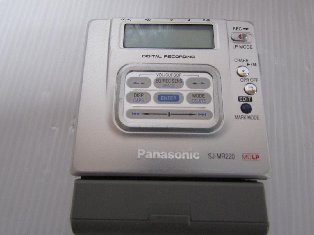 ポータブルプレーヤー A1866 Panasonic SJ-MR220