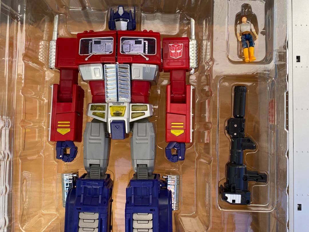 トランスフォーマー マスターピース サイバトロン 総司令官 コンボイ MP-10
